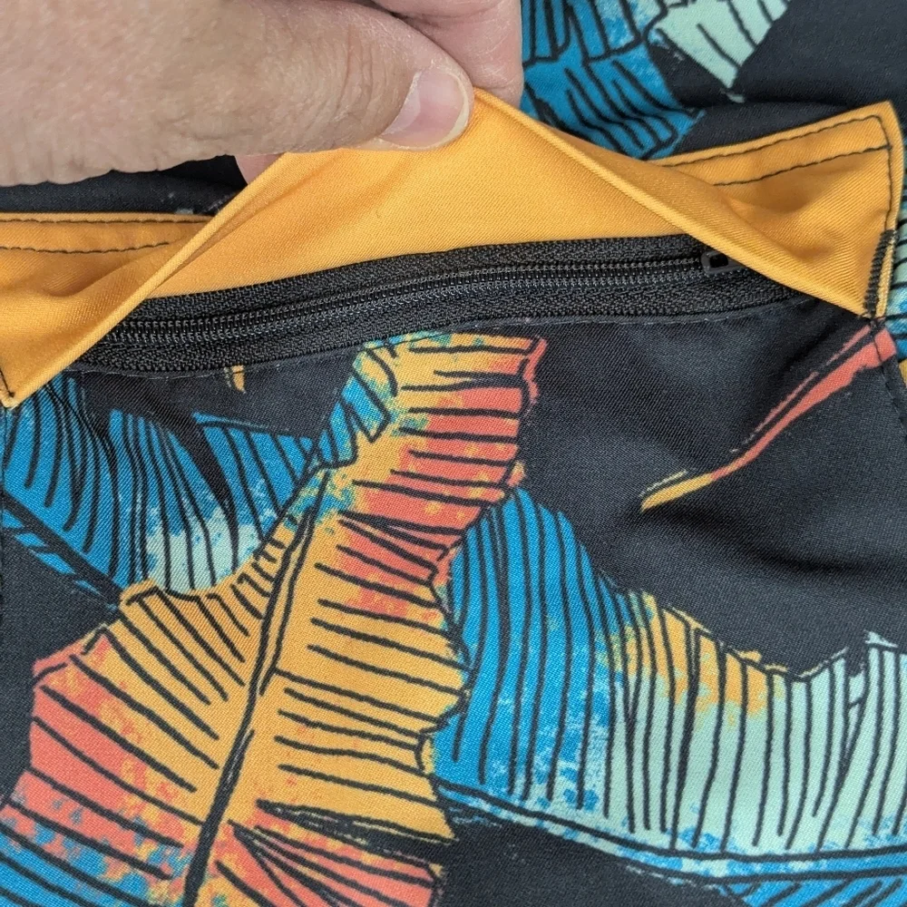 UV Skinz UPF 50+ Swim Trunks Size 38